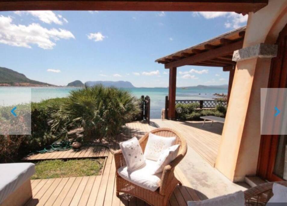 Apartment Pied Dans L'Eau Golfo Aranci Esterno foto